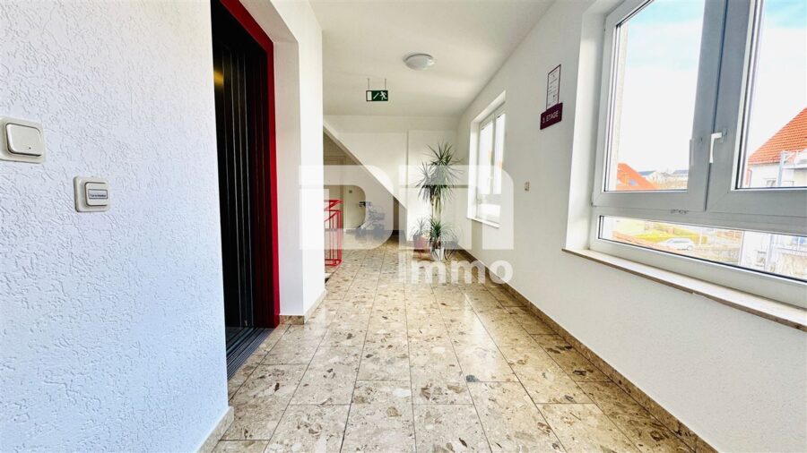 Modernisierte Etagenwohnung in gehobener Seniorenanlage BJ 1995 mit vielen Extras - Zugang Fahrstuhl